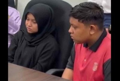 Ruby Adalia Balqis dan adiknya, Ahmad Balia Murqam menerima panggilan video daripada Asyraf Wajdi selepas berita kematian ibu bapa dan tiga adiknya dalam kejadian kebakaran pada pagi Khamis.