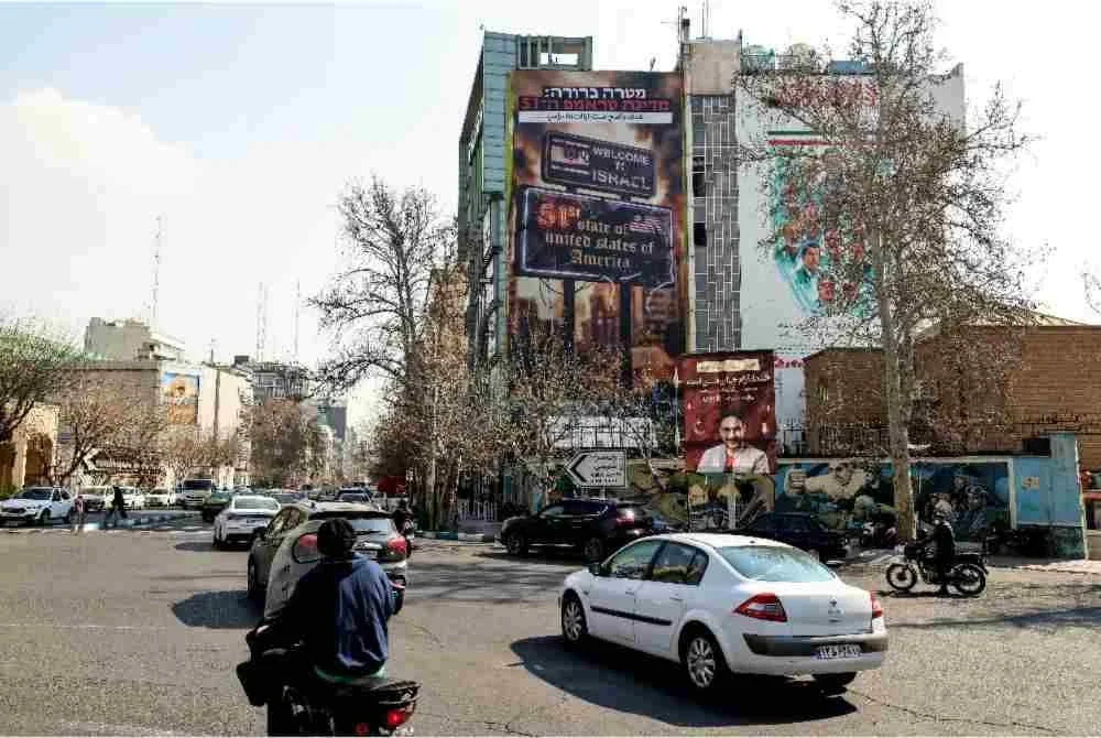 Suasana di bandar Teheran, Iran -AFP