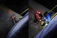 Operasi menyelamat dijalankan anggota dari Balai Bomba dan Penyelamat Tambun.