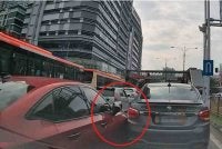 Tangkap layar video tular sebuah kereta jenis Honda Civic melanggar beberapa kenderaan awam lain di Jalan Cheras, Kuala Lumpur pada Jumaat.
