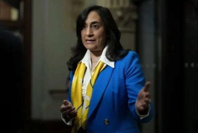 Anita menggesa rakyat Kanada di beberapa kawasan di Timur Tengah supaya meninggalkan wilayah itu. Foto Agensi