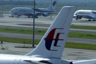 Kira-kira 55 jemaah umrah warga Malaysia di bawah kendalian sebuah agensi kini terkandas di Jeddah selepas penerbangan pulang mereka yang dijadualkan pada awal pagi Sabtu dibatalkan. Foto hiasan 