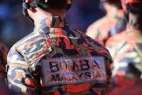 Seorang wanita patah kaki kanan manakala tujuh lagi rakannya cedera ringan serta sesak nafas dalam kebakaran sebuah kediaman tiga tingkat yang dijadikan rumah inap di Pearl Residence, Solok Sungai Emas di Batu Ferringhi - Gambar hiasan