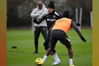 Alejandro Garnacho menyertai sesi latihan Chelsea di Cobham. Foto Chelsea FC