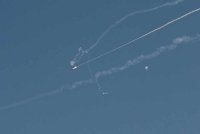 Sejak permulaan serangan Iran pada 28 Februari, sebanyak 165 peluru berpandu balistik yang dilancarkan dari Iran ke arah UAE telah dikesan, dengan 152 daripadanya berjaya dimusnahkan manakala 13 lagi jatuh ke kawasan perairan. Foto AFP