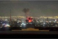 Rakaman video yang diambil daripada imej UGC yang dimuat naik di media sosial pada 1 Mac 2026 menunjukkan satu letupan susulan serangan di Tehran yang dipercayai berlaku berhampiran saluran televisyen milik kerajaan, Islamic Republic of Iran Broadcasting (IRIB). Foto AFP