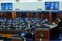 Anwar ketika Mesyuarat Pertama, Penggal Kelima Parlimen ke-15 Dewan Rakyat di Bangunan Parlimen pada Isnin. Foto Bernama