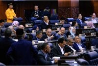 Suasana dewan semasa undi berbelah bahagi pada Mesyuarat Pertama, Penggal Kelima Parlimen ke-15 Dewan Rakyat di Bangunan Parlimen pada Isnin. - Foto Bernama