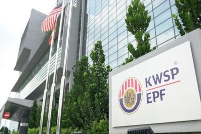 KWSP mengumumkan kadar dividen 6.15 peratus bagi kedua-dua skim iaitu Skim Simpanan Konvesional dan Skim Simpanan Shariah.