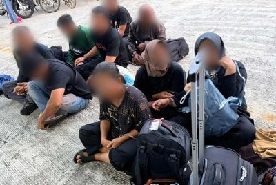 Migran warga Indonesia yang ditahan pada Isnin.