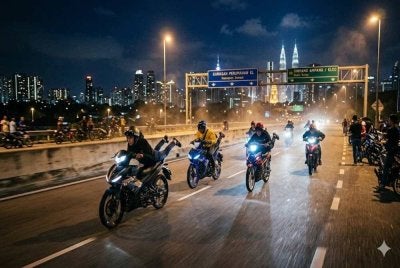 Sorakan kawan jadi pembakar semangat, telefon pula siap merakam untuk dijadikan bahan kandungan media sosial. Foto: Imej janaan AI Gemini