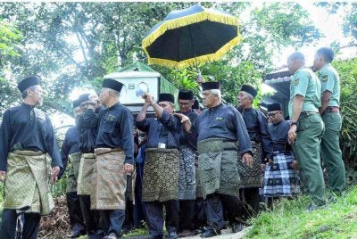 Julibah meninggal dunia tiga hari selepas suami tercinta pergi buat selama-lamanya.