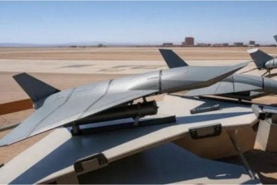 Hadid-110 dilengkapi dengan enjin turbojet dan mampu mencapai kelajuan 510 kilometer sejam (km/j). Foto Agensi