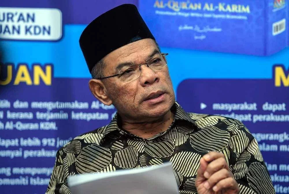 Menteri Dalam Negeri, Datuk Seri Saifuddin Nasution Ismail ketika sidang media selepas hadir pada Program Penerapan Nilai-Nilai Murni dan Sambutan Nuzul Al-Quran Peringkat Negeri Kedah 2026 malam tadi. Foto Bernama