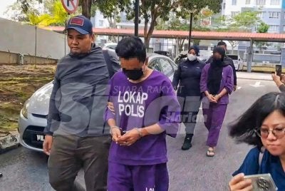 Pelakon wanita dan suami yang disyaki terbabit dalam kes penipuan membabitkan urusan penjualan tanah kurnia yang membabitkan kerugian RM1.5 juta disambung reman.