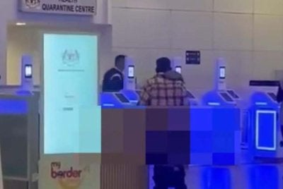 Kejadian tular membabitkan seorang lelaki didakwa melakukan perbuatan tidak senonoh KLIA2 sebenarnya berpunca daripada seluar dipakainya dipercayai terlondeh secara tidak sengaja.