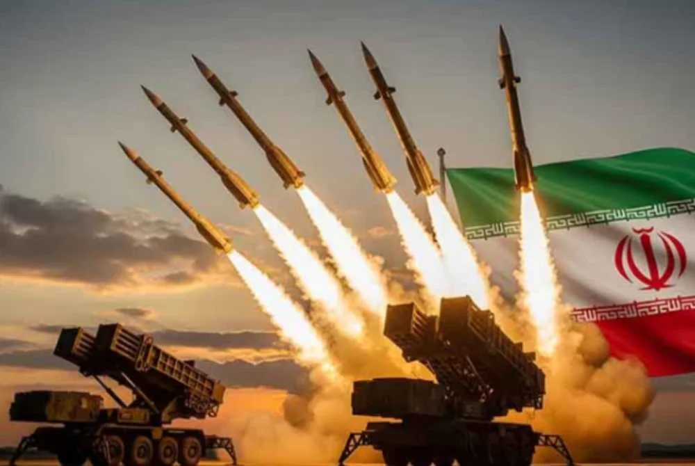 Gelombang serangan misil dilancarkan Iran sejak seminggu lalu turut menyasarkan negara Teluk yang menempatkan pangkalan tentera AS. Foto Agensi