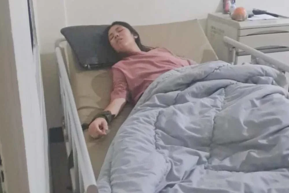 Tular satu video di TikTok dan Instagram memaparkan seorang wanita dengan pergelangan tangan diikat pada katil di sebuah hosiptal sakit jiwa di Jakarta Barat, dipercayai perbuatan suami yang berang isterinya menuntut untuk bercerai.