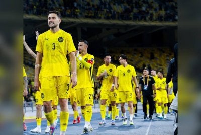 Skuad negara menerima tamparan hebat selepas tujuh pemain terpalit dengan isu pemalsuan dokumen.