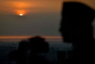 Menurut SAASST, 20 Mac akan menandakan hari pertama Aidilfitri di seluruh Emiriah Arab Bersatu, sekali gus mengesahkan yang Ramadan akan genap 30 hari.