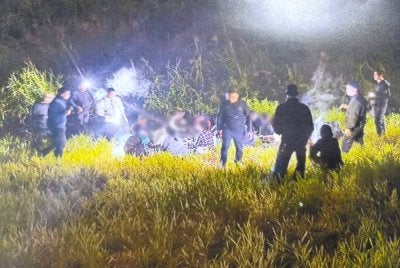 Kesemua PATI berusia antara 16 hingga 51 tahun termasuk lima wanita ditahan di Kampung Kijang, Kota Bharu jam 5.57 pagi pada Jumaat. 