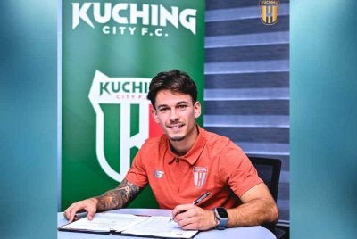 Palmero menyertai Kuching City pada awal bulan lalu. Foto: FB Kuching City FC