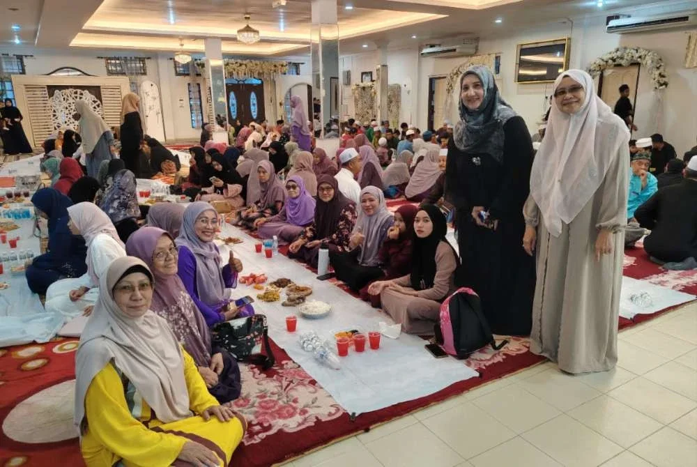 Tetamu dan pihak PRNNK yang menjayakan Iftar Perdana 2026. Foto: PRNNK