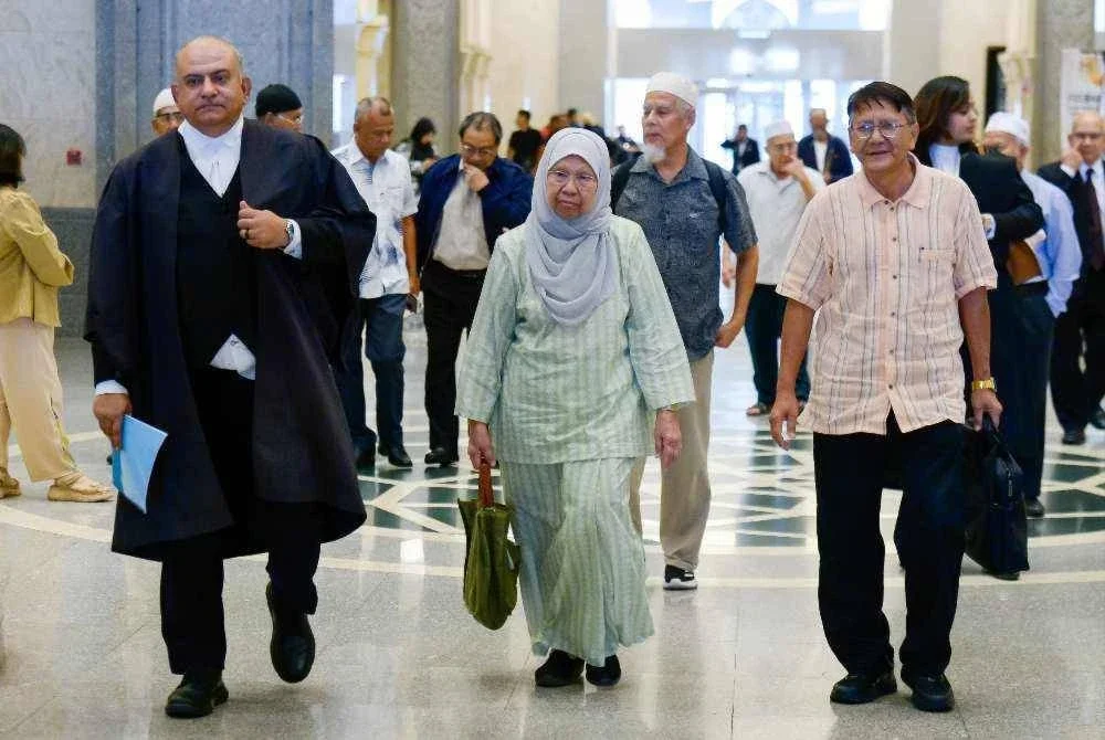 Kerajaan berjaya dalam rayuan untuk mengetepikan keputusan Mahkamah Tinggi yang mengarahkannya membayar tunggakan pencen berjumlah RM1.7 bilion kepada 531,976 pesara berdasarkan gaji terakhir mengikut Pekeliling Jabatan Perkhidmatan Awam 2016. - FOTO: Bernama