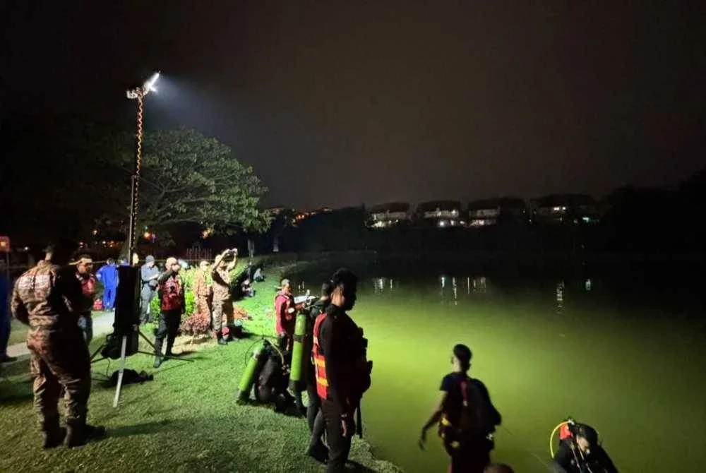 Seorang wanita mati lemas selepas dikatakan jatuh ke dalam tasik di Taman Tasik Lake Valley Bandar Tun Hussien Onn pada Isnin. Foto: JBPM SELANGOR