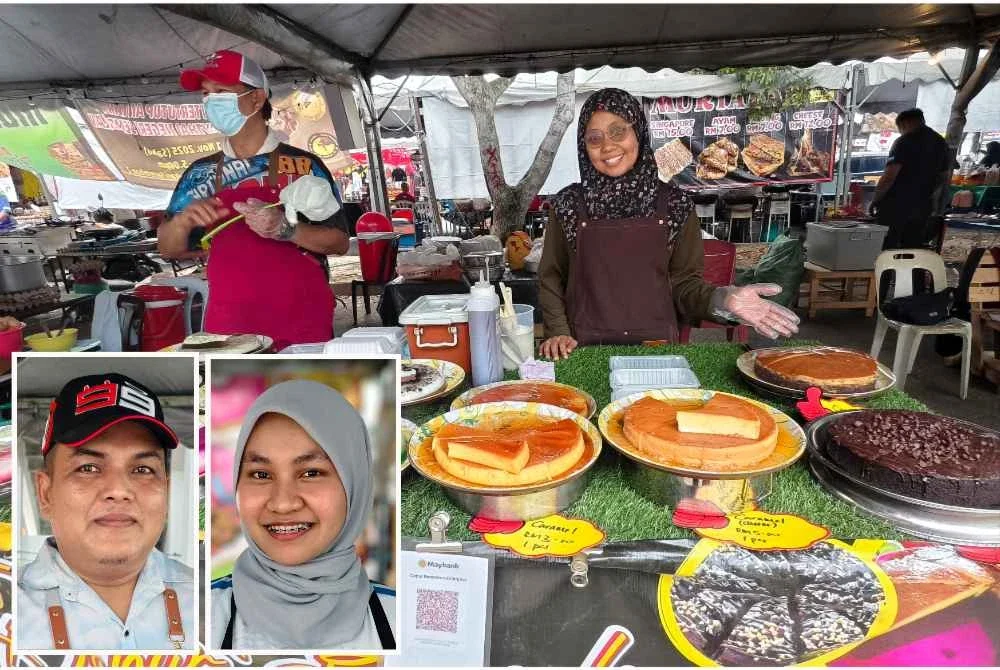 Noor Safinah menunjukkan pelbagai kuih di gerainya di Bazar Ramadan Paroi Jaya, Seremban. - Gambar kecil, Sahendri (kiri) dan Nor Sara