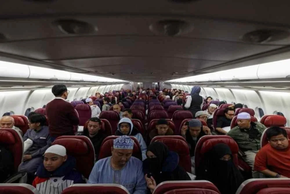 Seramai 163 rakyat Malaysia terkandas di Asia Barat selamat tiba di tanah air. Foto Bernama