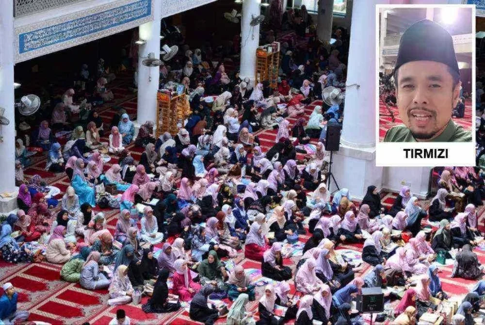 Antara peserta mengambil bahagian dalam Program World #QuranHour 2026 di Masjid Sultan Ahmad Shah, UIAM, Gombak pada Rabu.