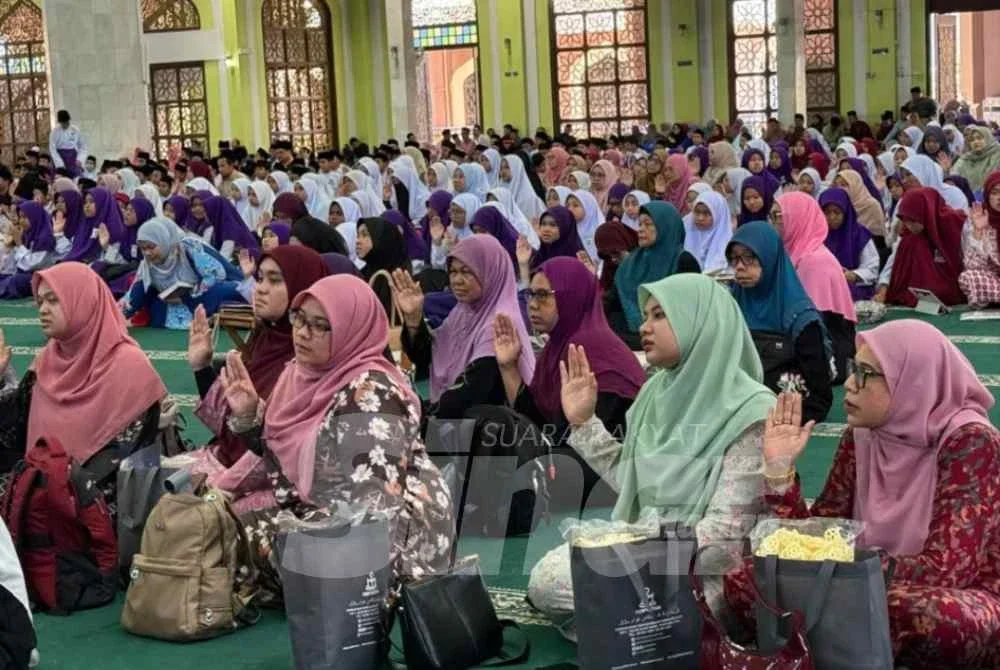 Bacaan ikrar pada World #QuranHour Melaka.