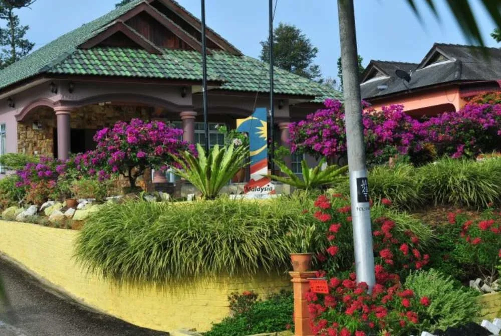 Dalam kajian pembangunan luar bandar, Felda sering disebut sebagai salah satu contoh paling berjaya dalam sejarah pembangunan tanah moden.