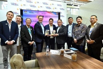 King Sing mengadakan pertemuan dengan wakil Lufthansa City Center (LCC) International, rangkaian jualan pelancongan yang mempunyai kira-kira 320 agensi ahli di 110 negara di seluruh dunia.