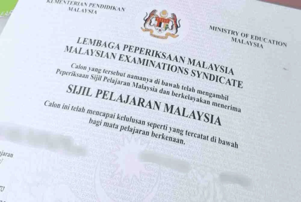 Pengumuman keputusan SPM tahun ini yang dijadualkan selepas Aidilfitri, menimbulkan pelbagai reaksi daripada pelajar dan keluarga. Gambar hiasan 