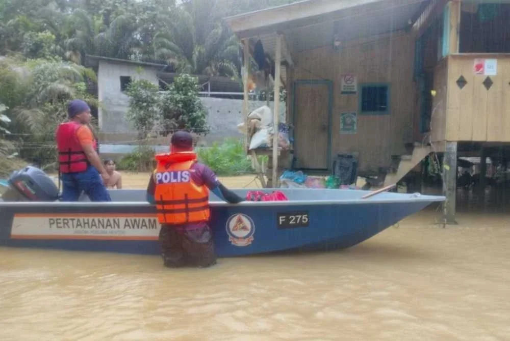 Sebanyak 30 kampung di daerah Paitan kini terjejas akibat banjir. Foto APM Paitan