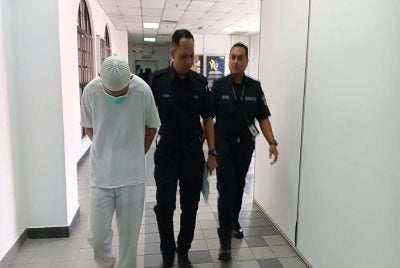Muhammad Imran Abdullah dipenjara 18 tahun dan 24 sebatan oleh Mahkamah Sesyen Johor Bahru atas pertuduhan memperdagangkan bayi, amang seksual serta merakam video penganiayaan seksual terhadap kanak-kanak, dua tahun lalu.