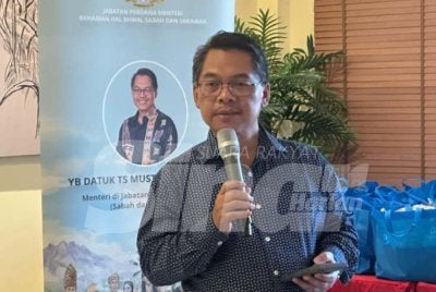 Mustapha berucap pada Program Santai dan Sungkai Bersama Media Sabah di Putatan.