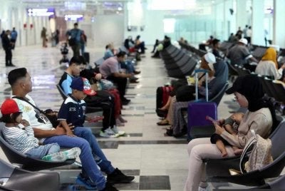Terminal yang dinaik taraf di Lapangan Terbang Sultan Ismail Petra, Kota Bharu akan beroperasi sepenuhnya mulai 16 Mac ini - Gambar fail Bernama