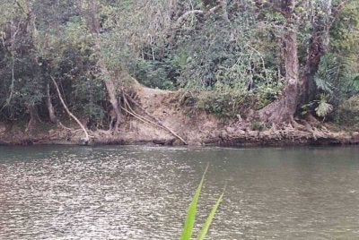 Lokasi di mana mangsa dilaporkan terjatuh dan ditemukan lemas. 