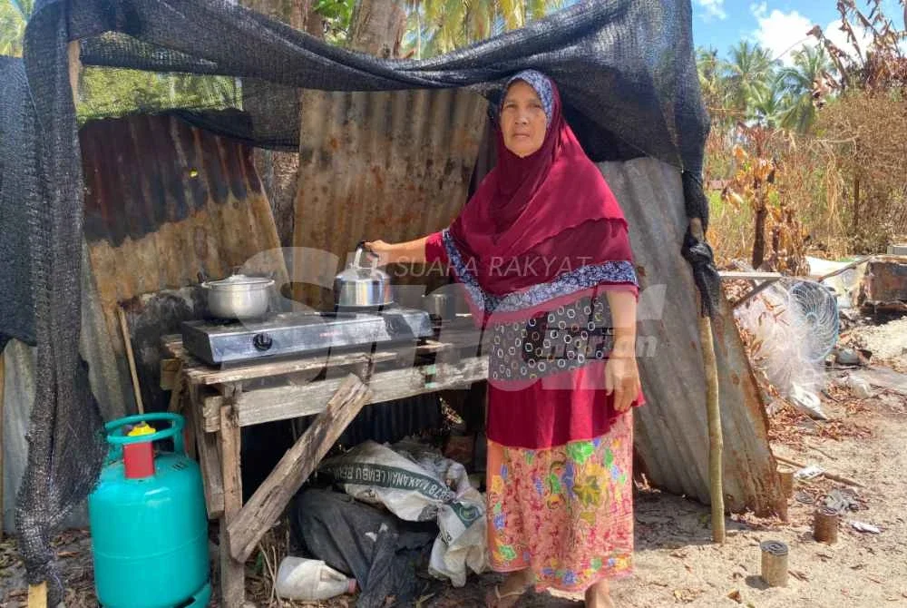 Ibu kepada enam orang anak tidak kisah hidup dalam serba kekurangan asalkan tidak menyusahkan orang lain. Foto SINAR HARIAN/HAZELEN LIANA KAMARUDIN