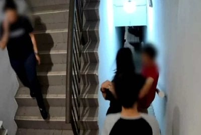 Niat baik sepasang kekasih membantu seorang rakan lelaki yang berada dalam kesusahan bertukar tragedi apabila individu berkenaan dipercayai membawa beberapa orang lain untuk merompak kediaman mereka di Kepong