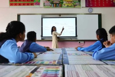 KPM menegaskan sesi persekolahan berjalan seperti biasa buat masa ini.