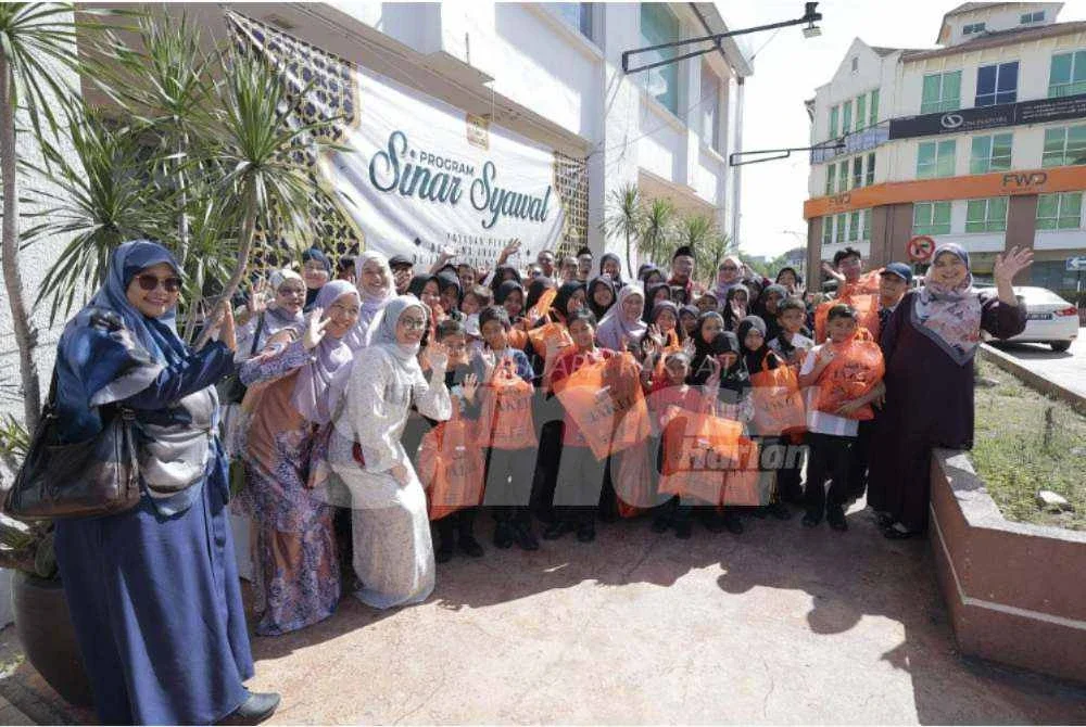 Program Sinar Syawal 2026 anjuran Yayasan Perak meraikan 40 anak yatim serta keluarga kurang berkemampuan dari Asrama Budi Mulia Nurul Huda, Chemor.