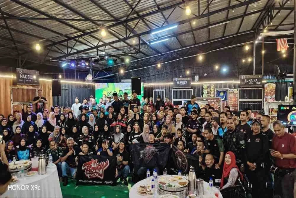 Program tersebut turut menggabungkan aktiviti berbuka puasa dan pengisian kenegaraan kepada peserta.