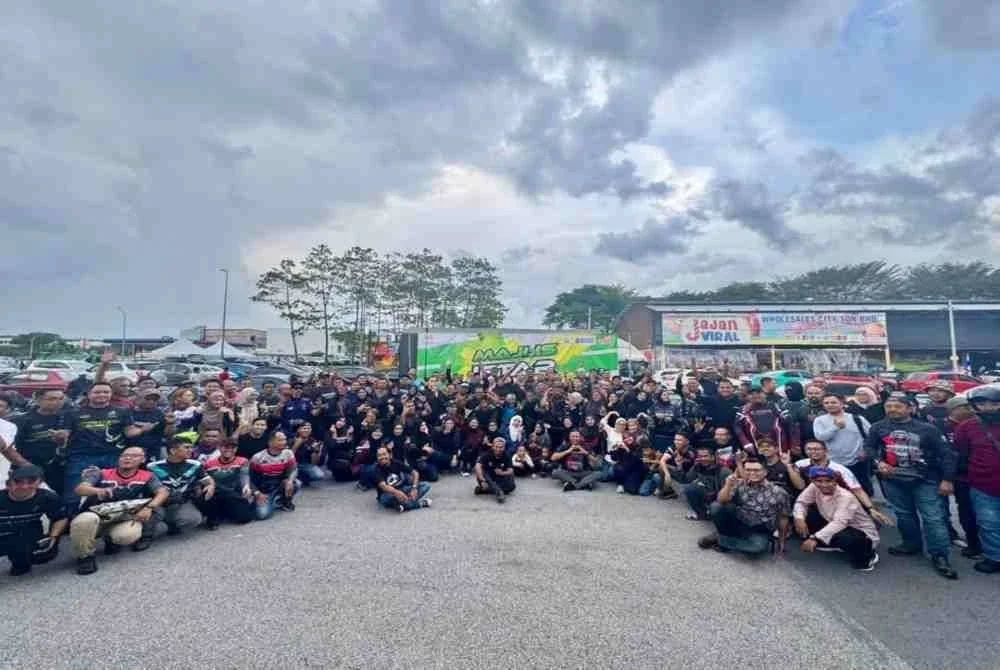 Lebih 200 'bikers' hadir dalam program tersebut. Foto FB AKM Selangor
