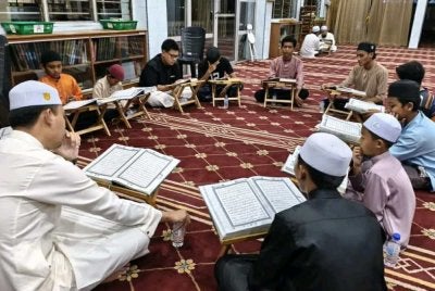 Program tadarus al-Quran dijalankan di Masjid Ahmadi Rantau Panjang, Klang.