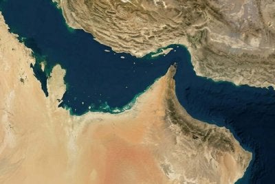 Selat Hormuz menjadi pusat kebimbangan pasaran tenaga global sejak Kor Pengawal Revolusi Islam mengumumkan penutupannya kepada kebanyakan kapal ketika serangan berterusan AS-Israel ke atas Iran yang bermula pada 28 Februari.