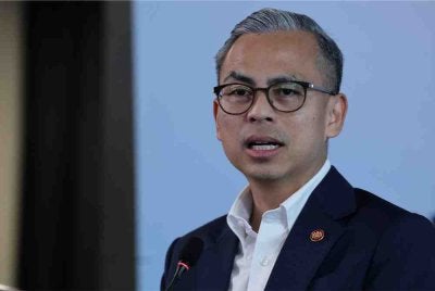 Fahmi ketika sidang media mingguan Kabinet dan Majlis Penyerahan Dana Inovasi Media di Menara Komunikasi, pada Selasa. Foto Bernama 